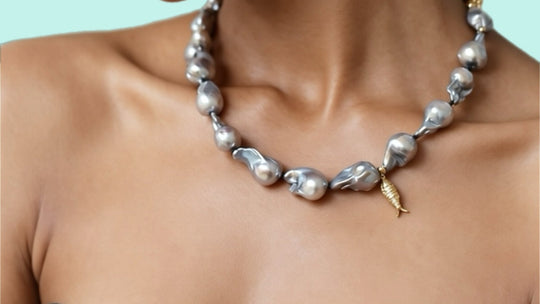 MARIS Necklace — Grey Baroque Pearls | Gold-Plated Silver Fish Pendant